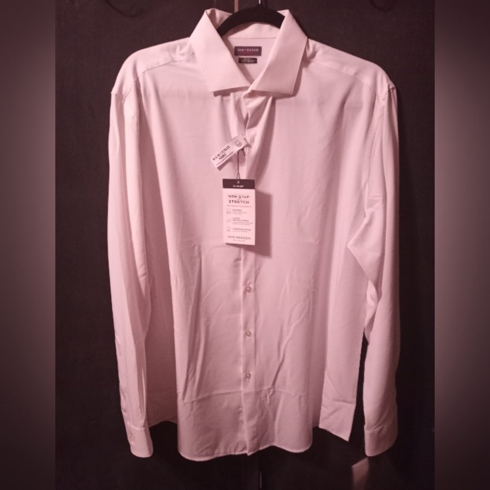 Men's Van Heusen dress shirt